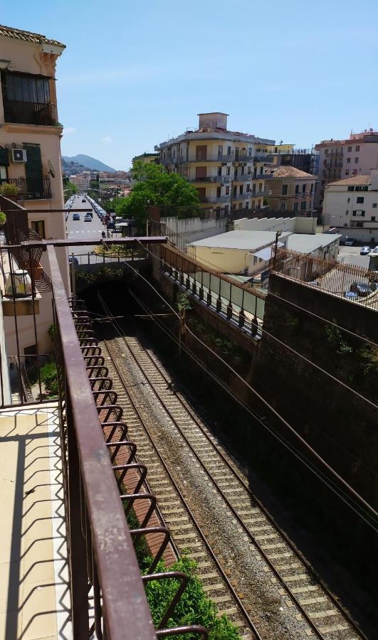 Casa Wanda Apartment Salerno Exterior foto